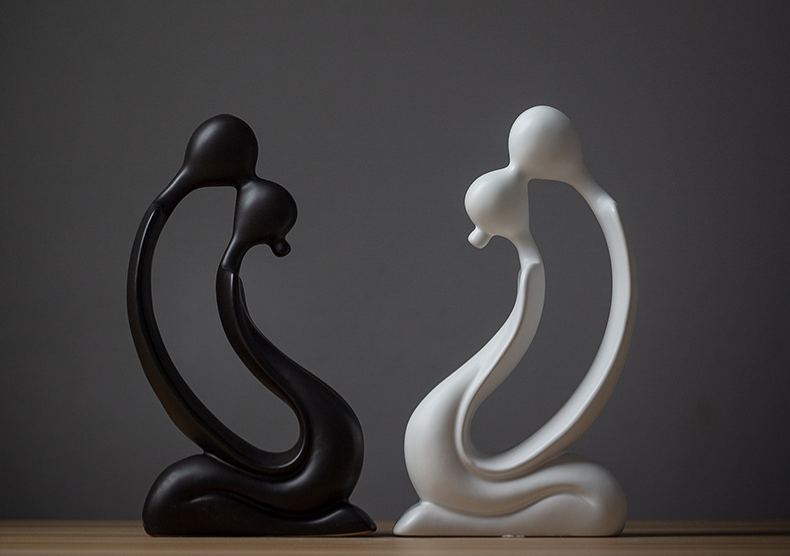 Porcelain Charm: Each Piece is an Artistic Footnote to Life