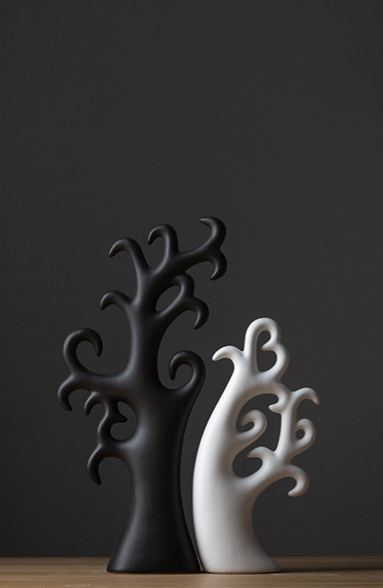 Porcelain Charm: Each Piece is an Artistic Footnote to Life