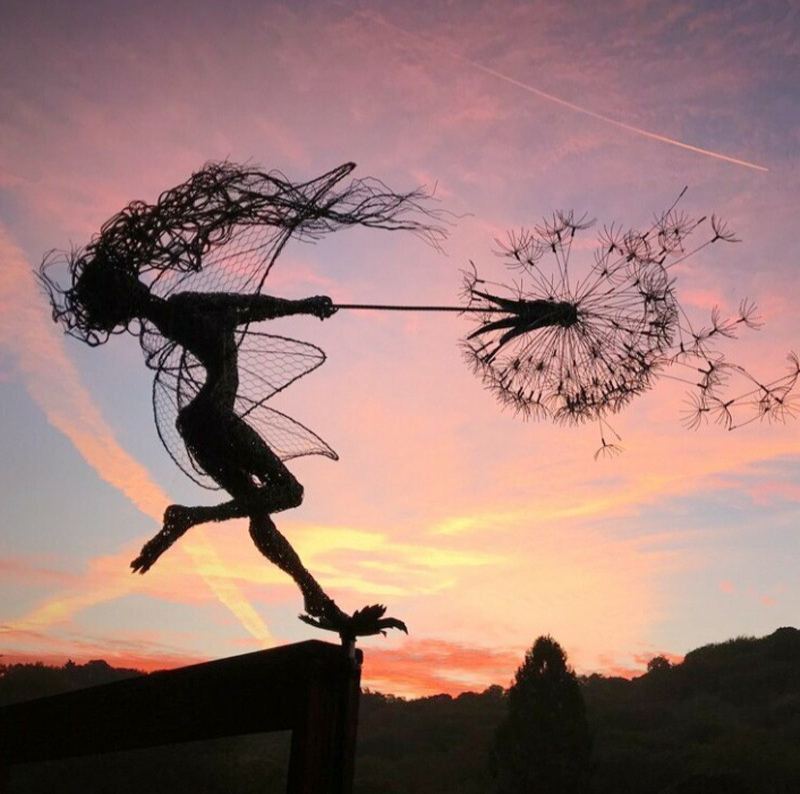 Luxury Metal Fairy & Dandelion Sculpture: Elevate Your Outdoor Elegance