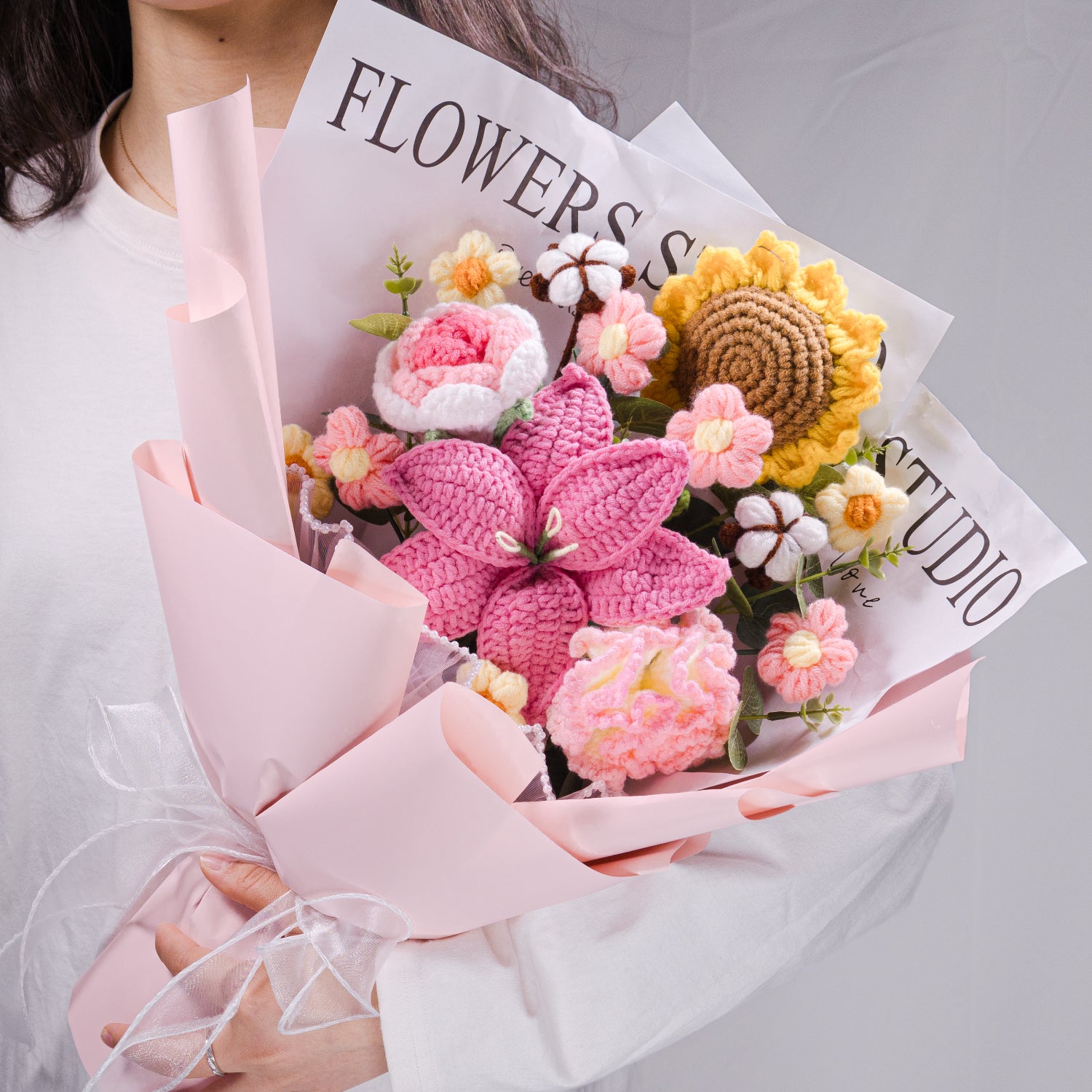 YSHomy Crochet Lily Sunflower Rose Carnation Bouquet-Pink