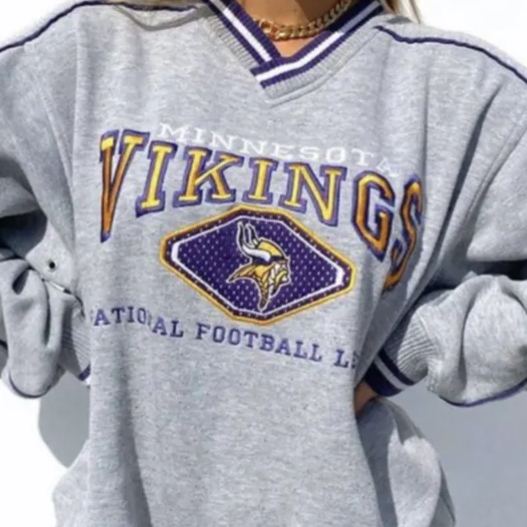 Minnesota Vikings V-Neck Long Sleeve Retro Oversized Sweatshirt