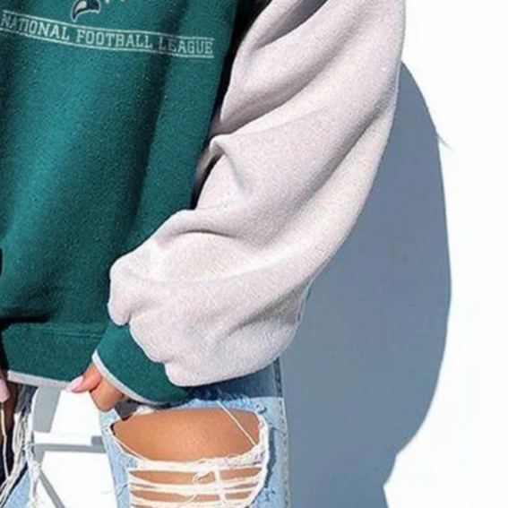 [Copy]Minnesota Vikings V-Neck Long Sleeve Retro Oversized Sweatshirt