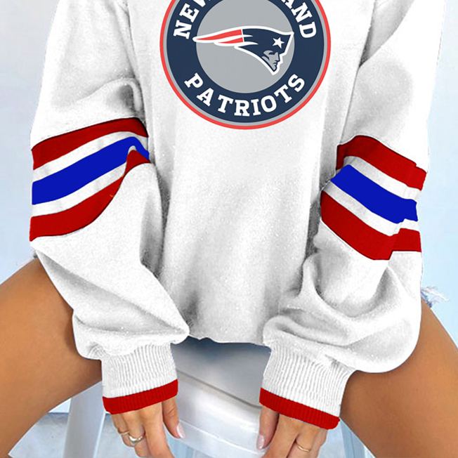 Women's New England Patriots Football Print Crew Neck Vintage Sweatshirt