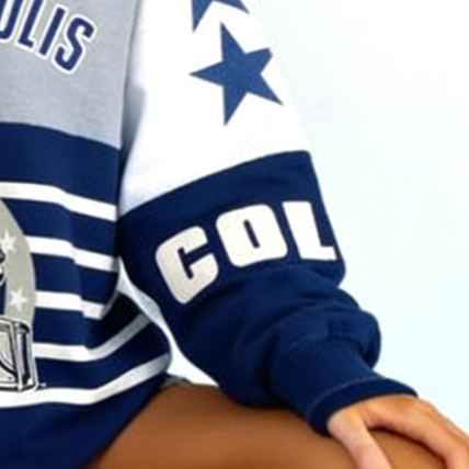 [Copy]Women's Vintage Indianapolis Colts Football Print V-Neck Long-Sleeved Sweatshirt