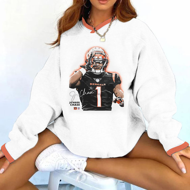 JAMARR Football Print V-Neck Vintage Sweatshirt