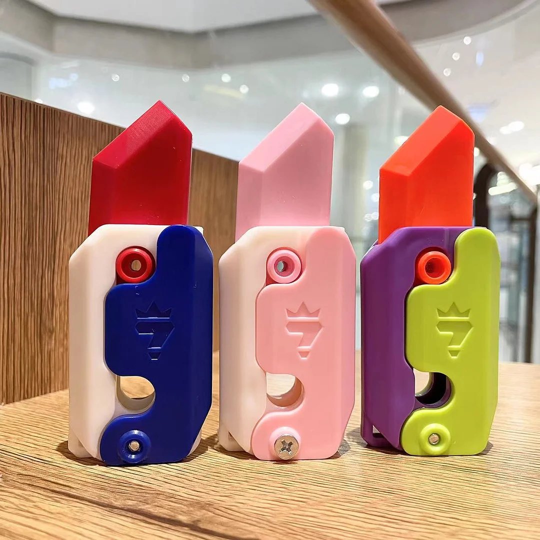 🔥2023 Hot Sale🔥3D Gravity Carrot Knife Decompression Toy