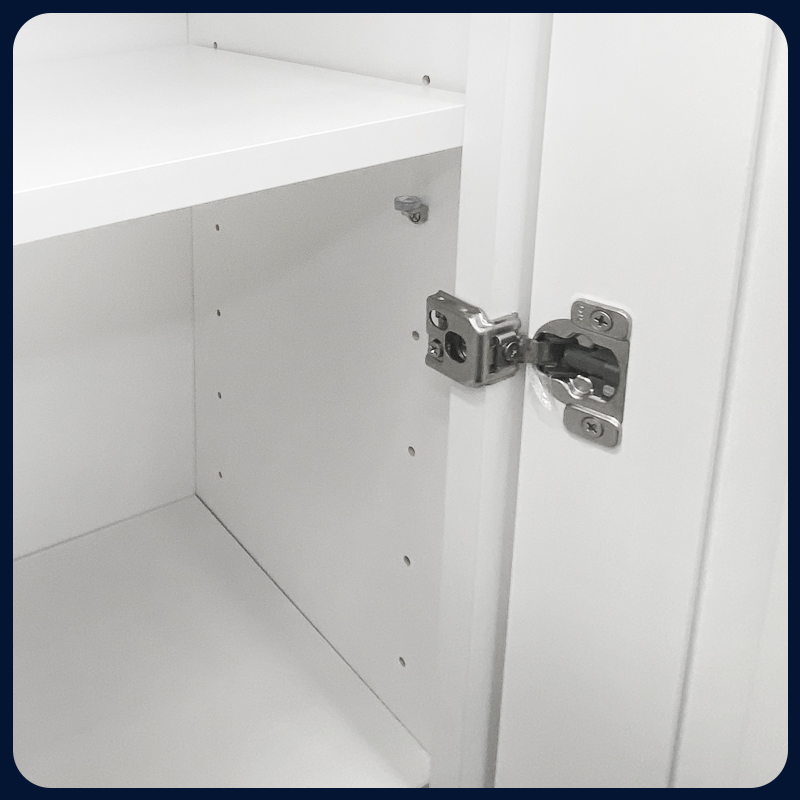 White Shaker RTA Kitchen Cabinet with Soft-Close Doors W1530