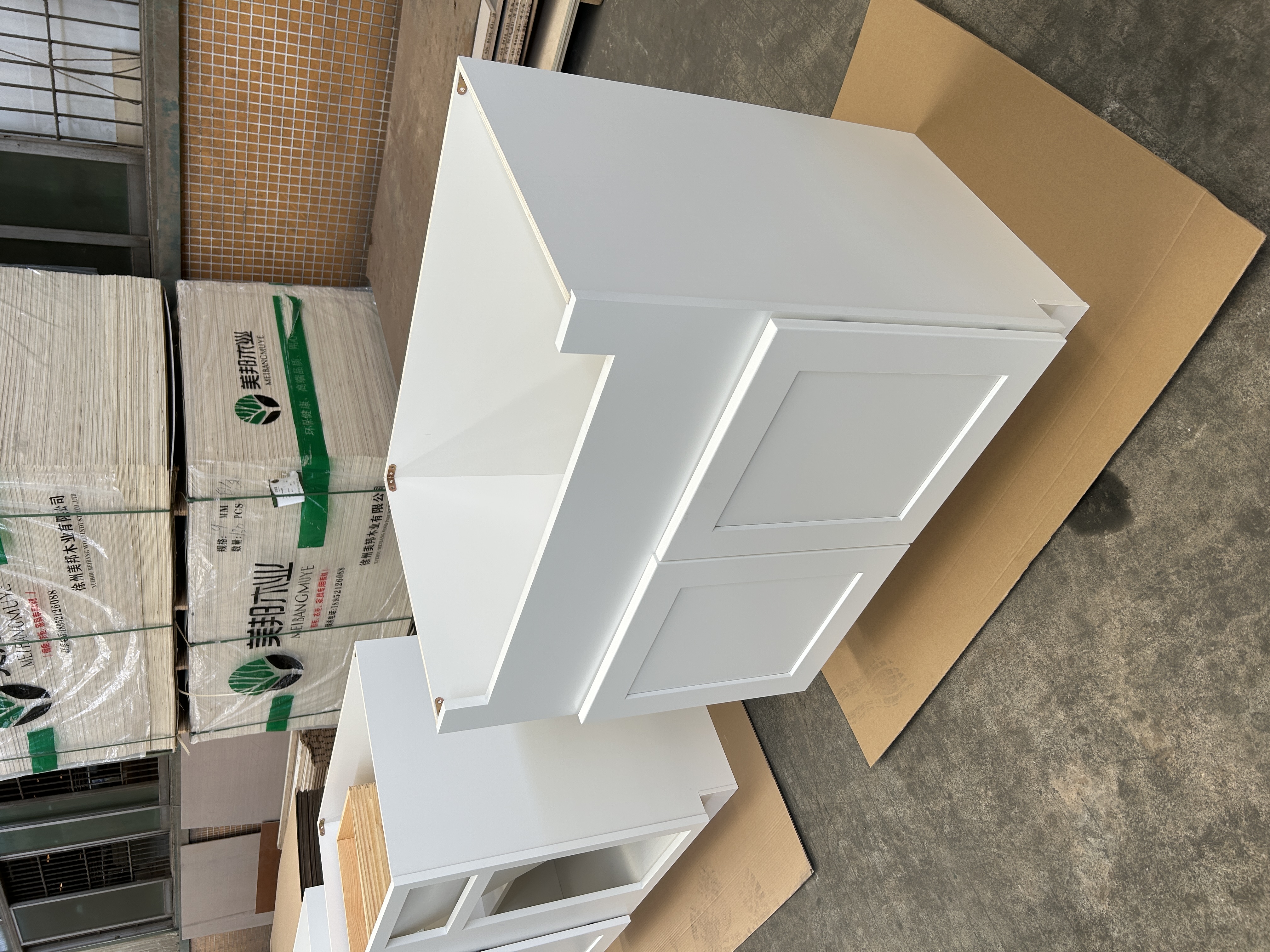 White Shaker RTA Kitchen Cabinet Vanity Sink Cabinet FSB36