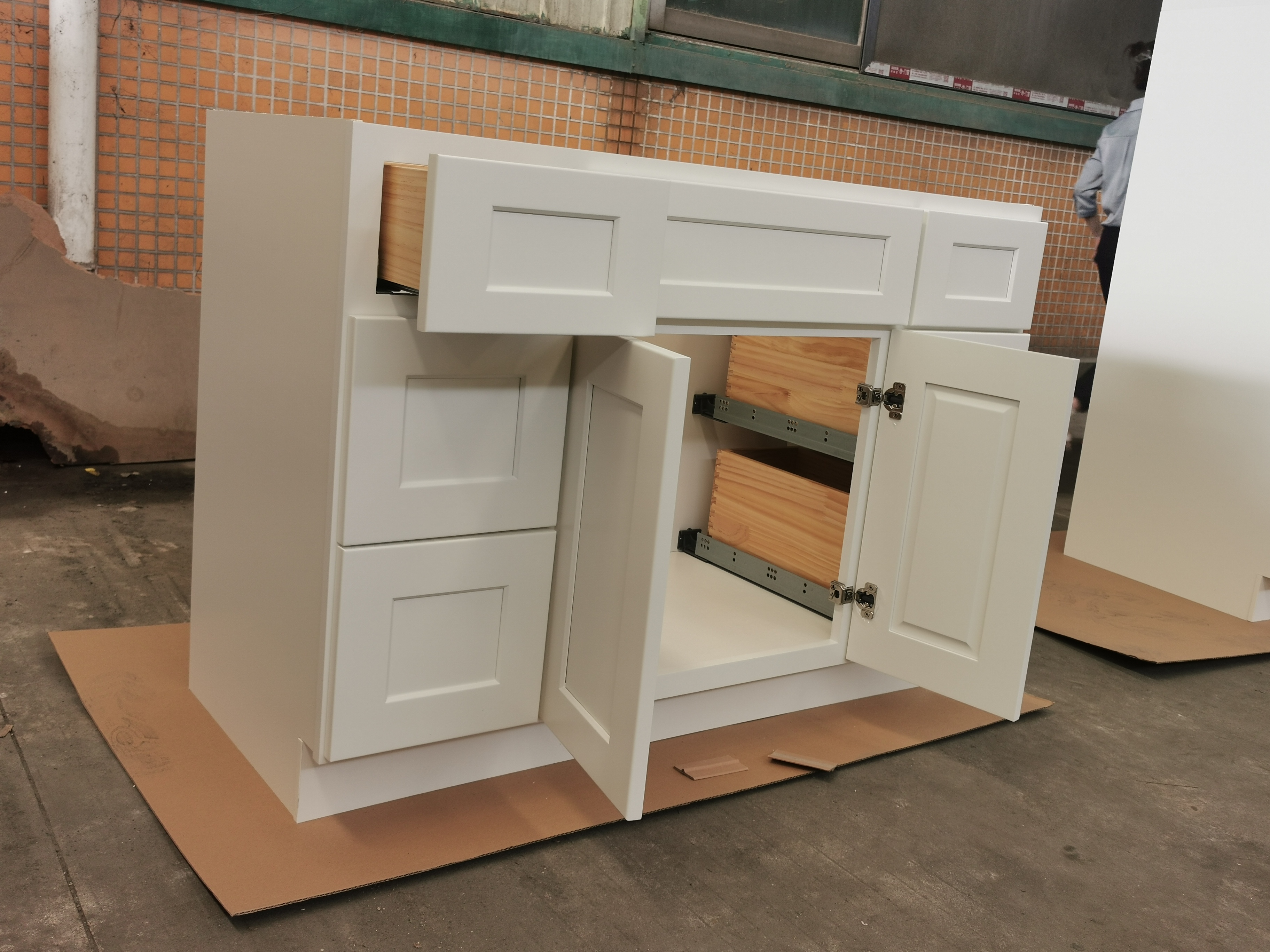White Shaker RTA Kitchen Cabinet Vanity Sink 6-Drawer Cabinet VSD4821