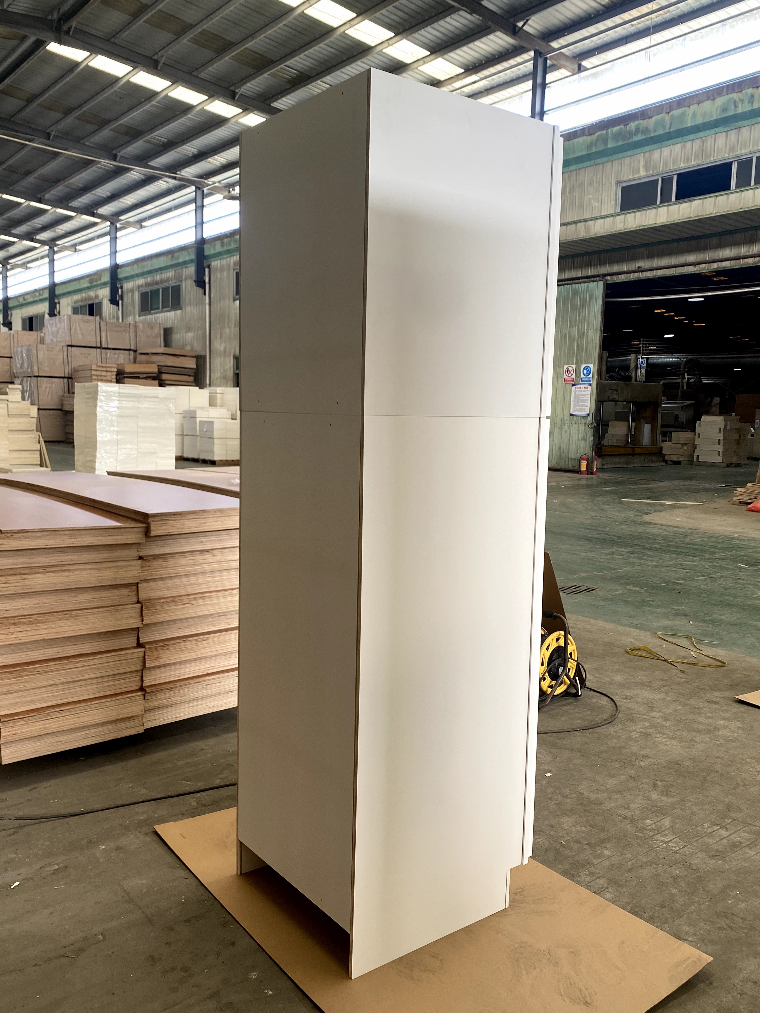 White Shaker RTA Kitchen Cabinet Pantry Wall Cabinet PW245424