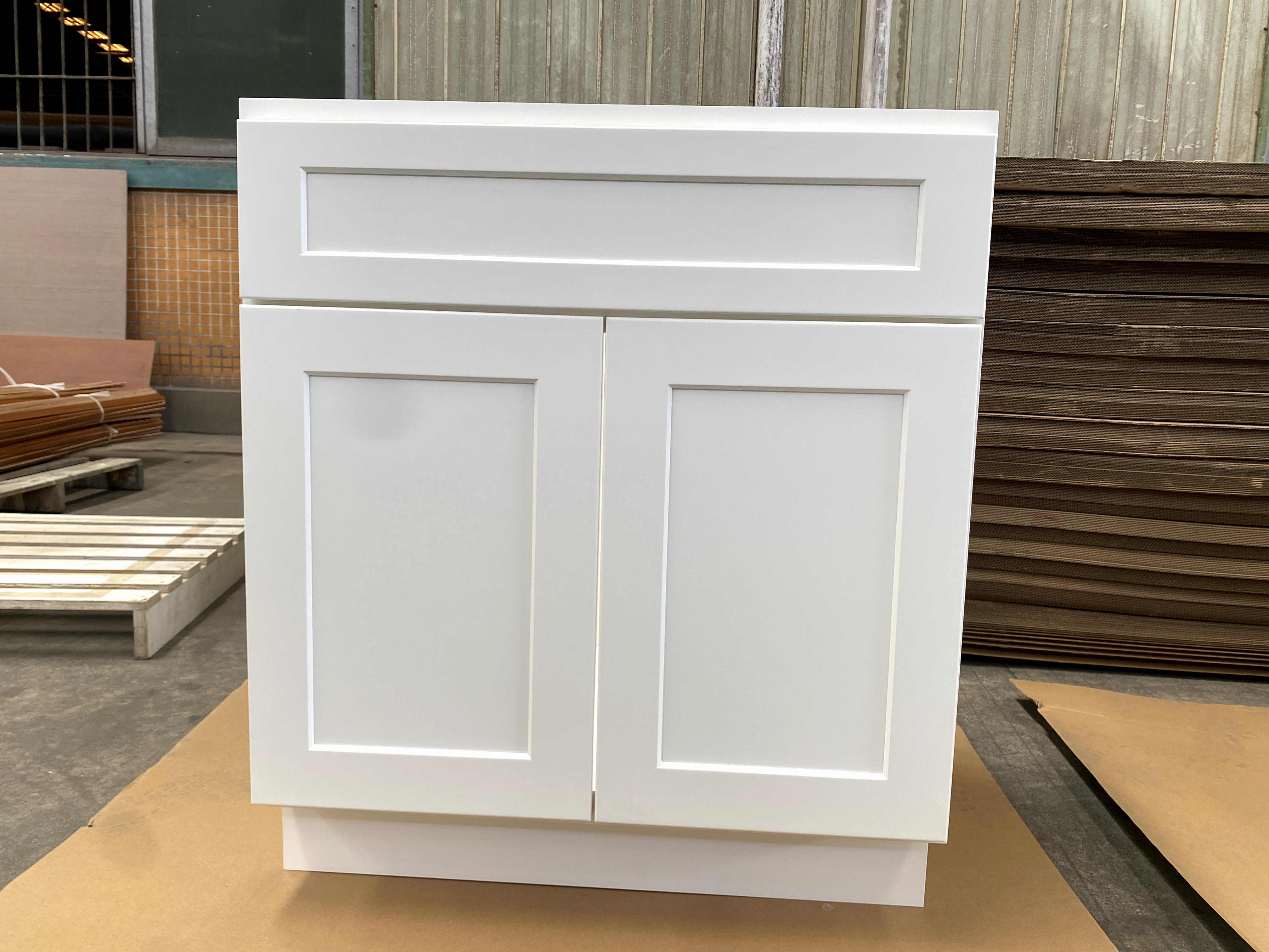 White Shaker RTA Kitchen Cabinet Vanity Sink Cabinet V3021