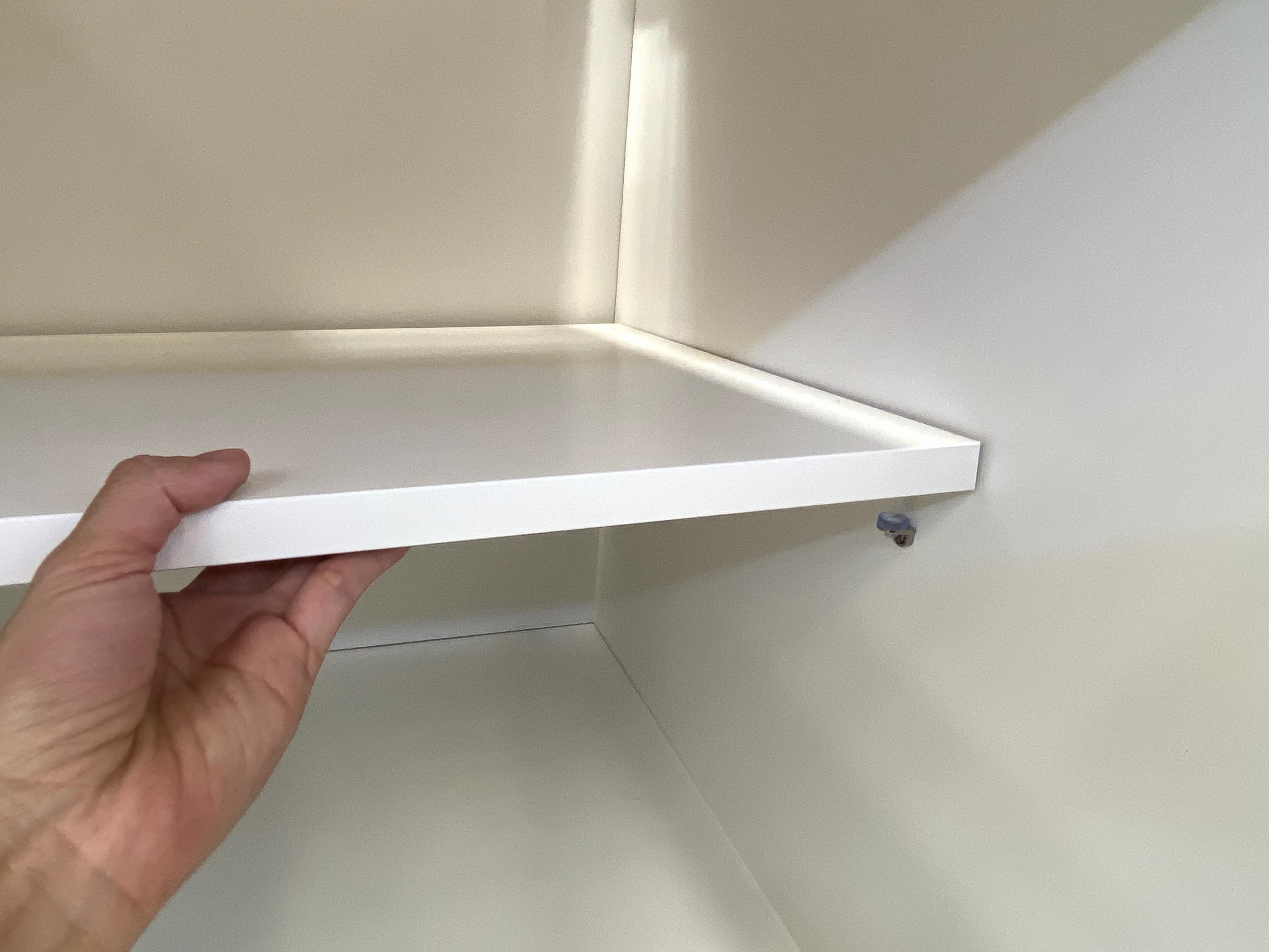 White Shaker RTA Kitchen Cabinet with Soft-Close Doors B36