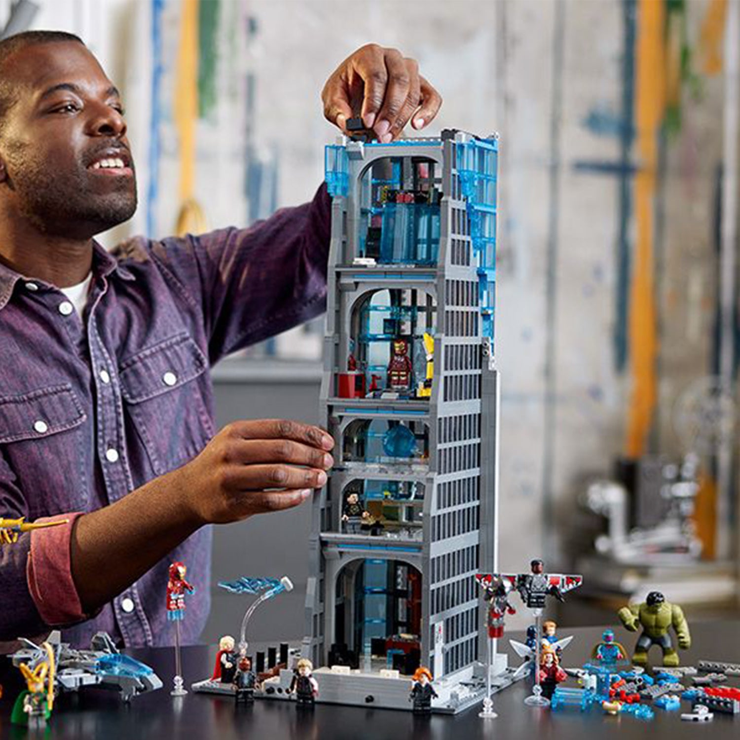 ® Marvel Avengers Tower