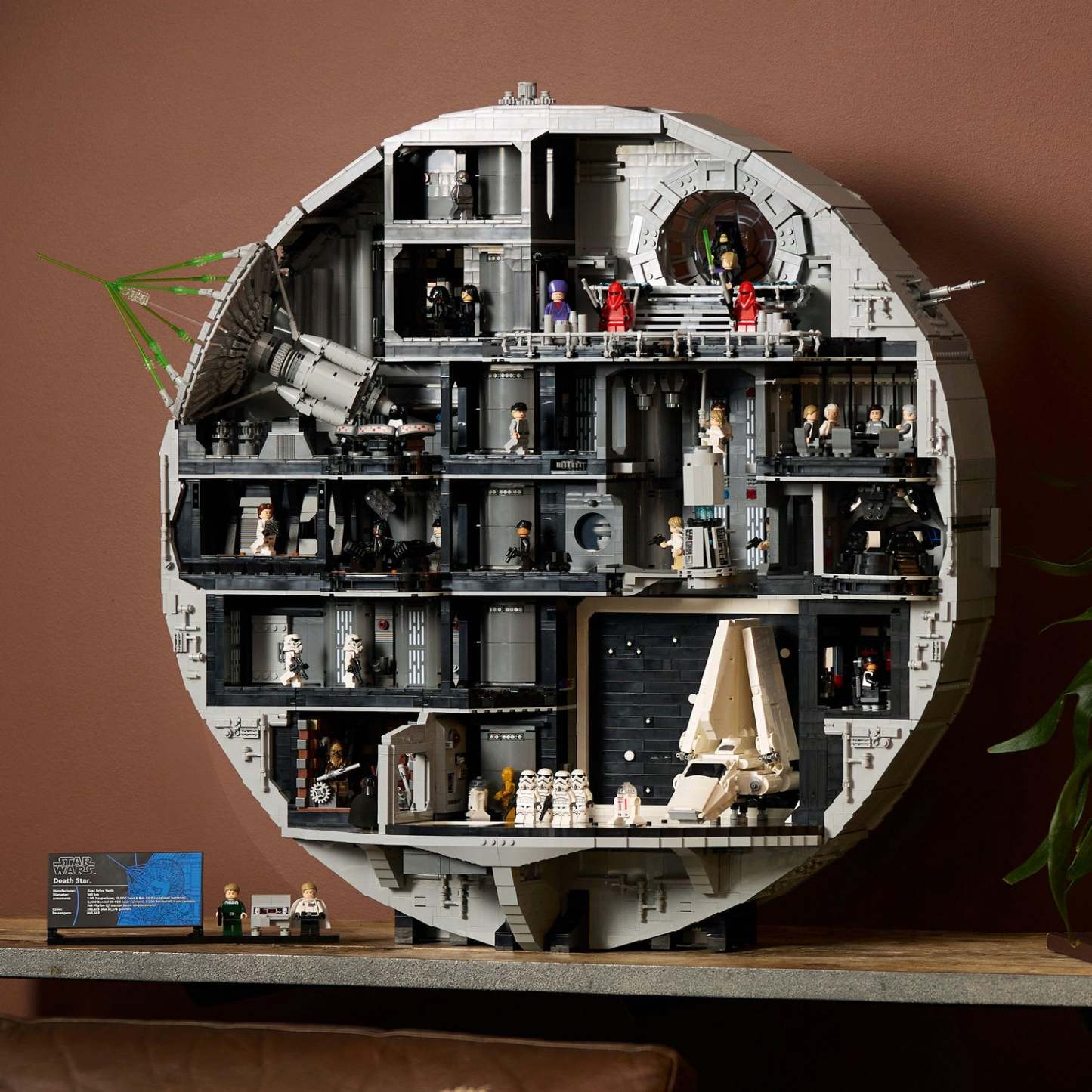 ® Star Wars™ Death Star™