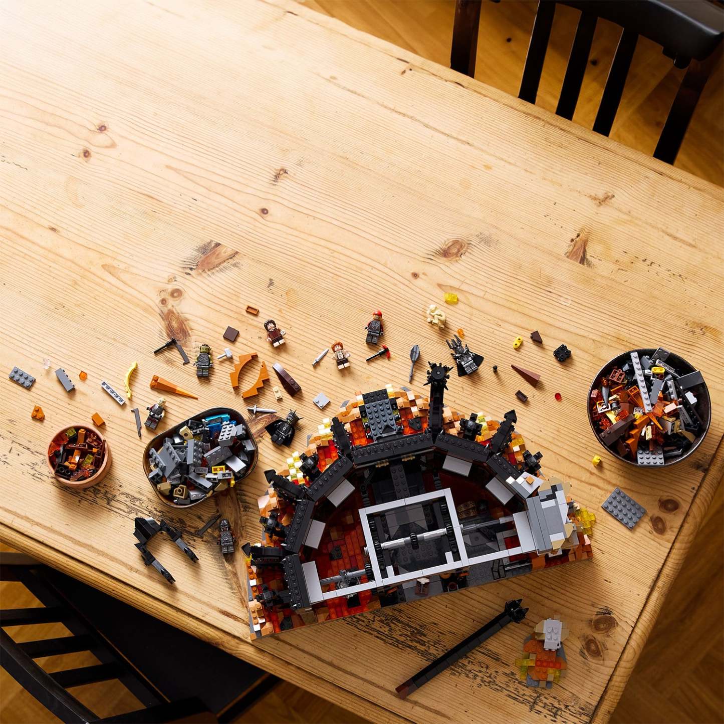 ® ICONS™ The Lord of the Rings: Barad-dûr™