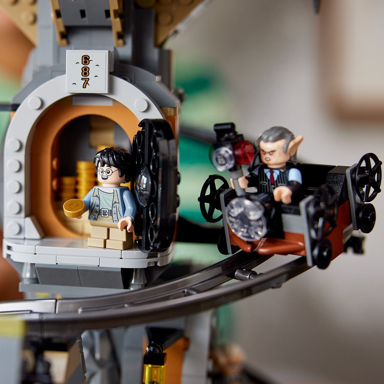 ® Harry Potter™ Gringotts™ Wizarding Bank - Collectors Edition