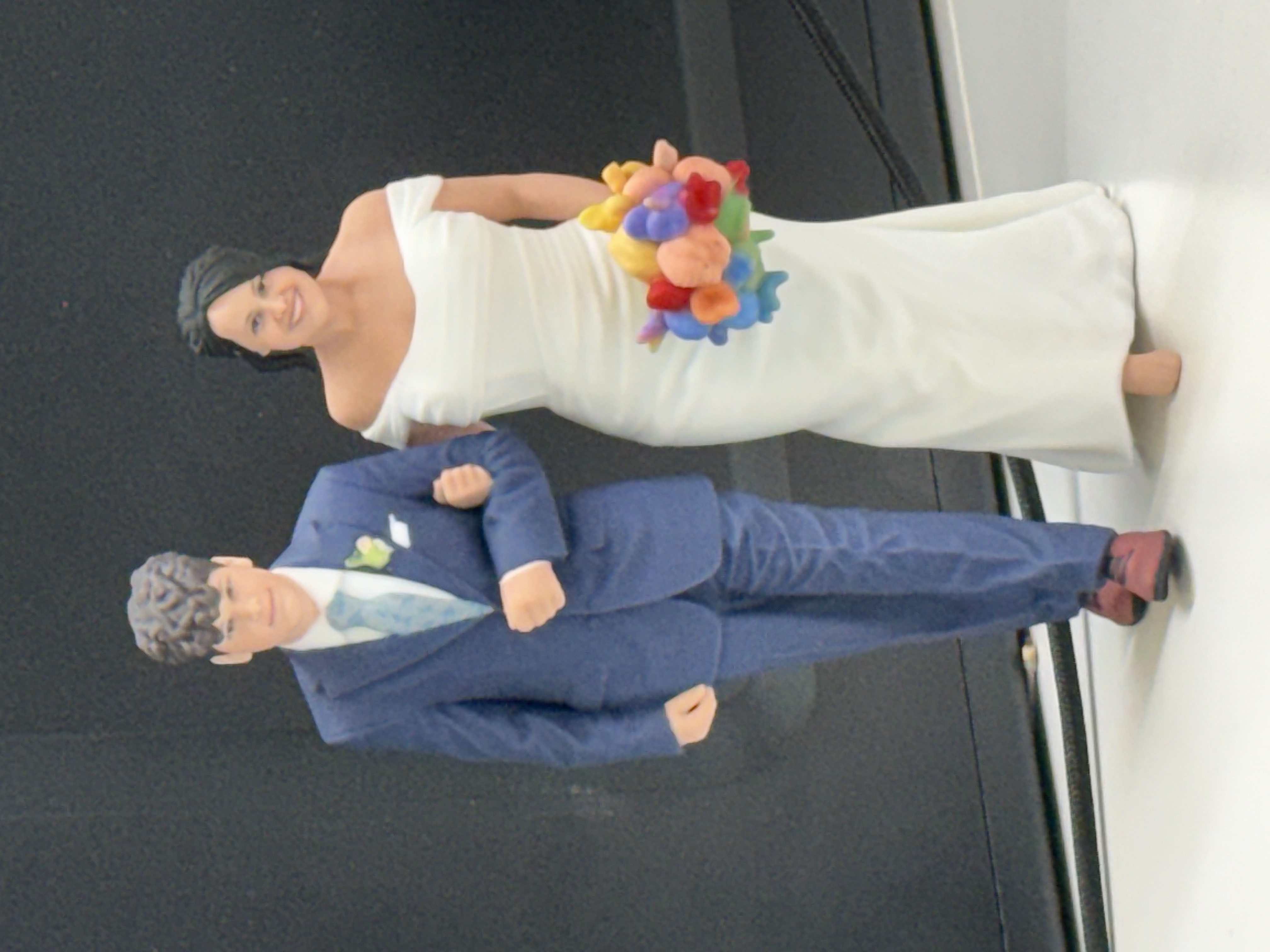 Customized ultra-high-end high-precision restoration 3D printing full-color resin commemorative gift doll Figurine