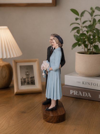 Customized ultra-high-end high-precision restoration 3D printing full-color resin commemorative gift doll Figurine