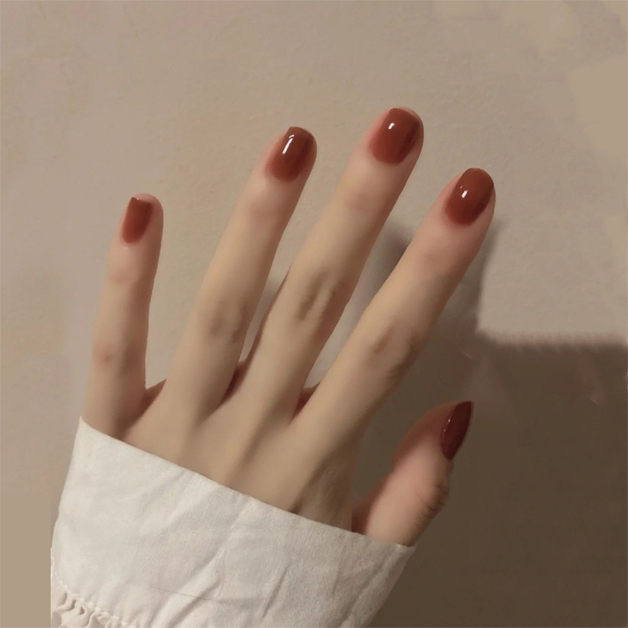 90% of customers choose our 6-piece bundle! 🏆No-bake peel-off nail polish👋Switch colors daily to match your OOTD easily!