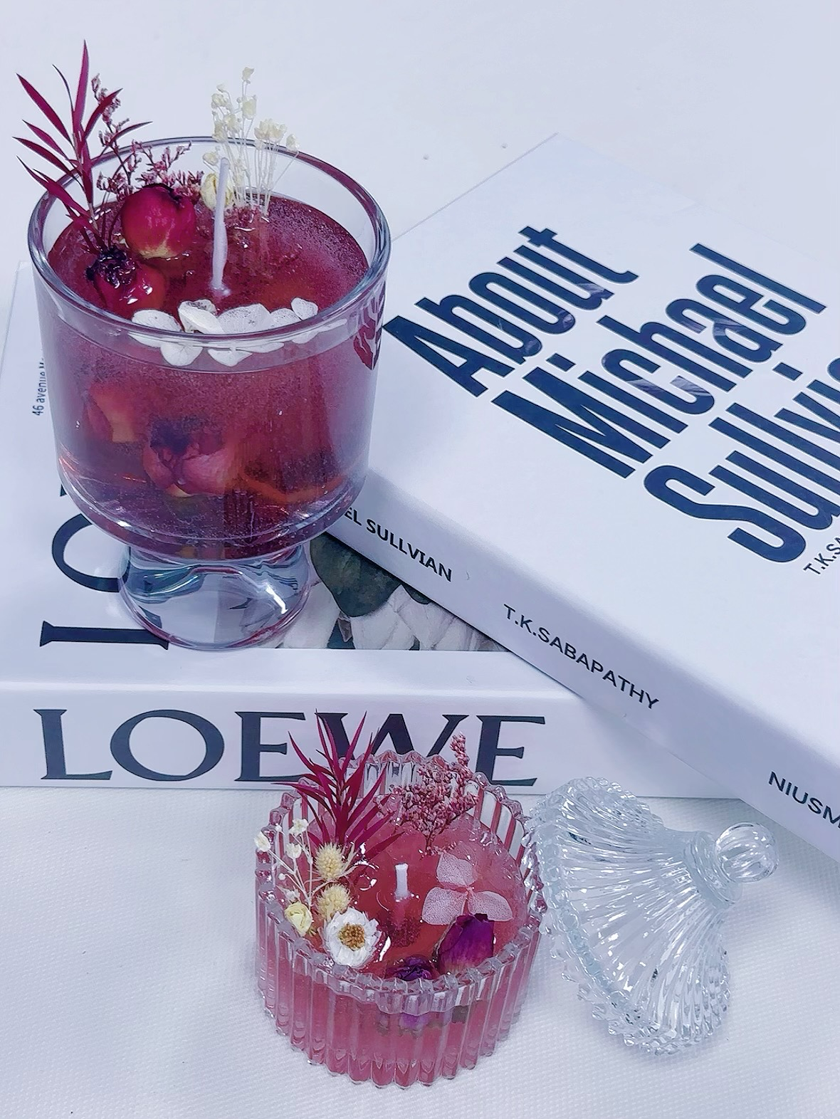 Violet Blossom Gel Candle – Handcrafted Aromatherapy Candle with Dried Flowers