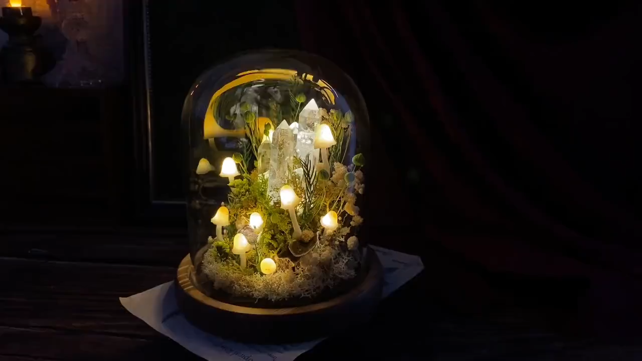 Glowing Crystal Pillars with Healing Properties, Enchanted Forest Mushroom Lamp, Fantasy Crystal Nightlight, Unique Gift, Elegant Home Decor