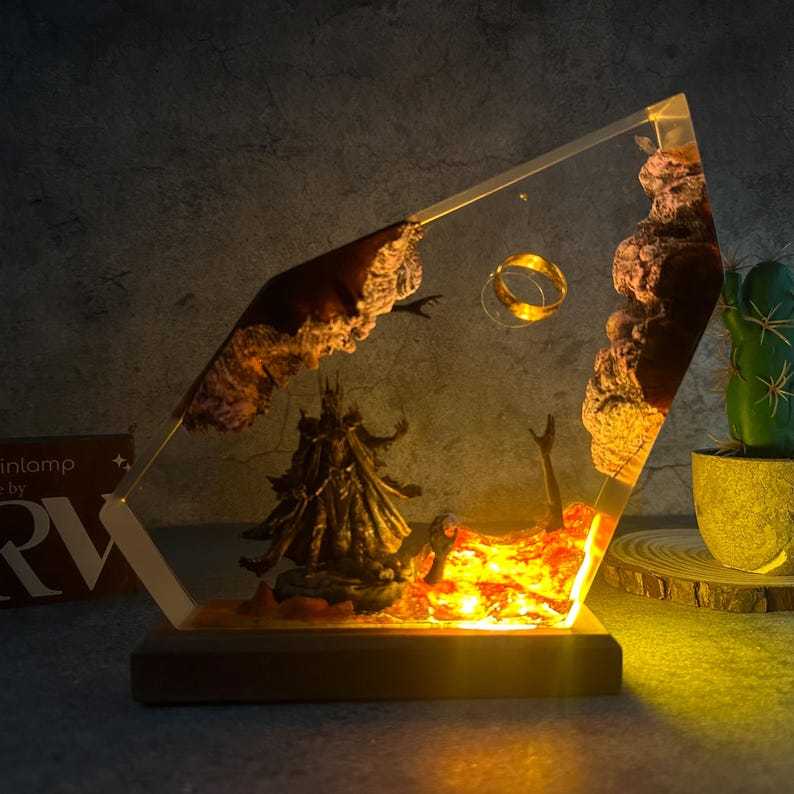 Diorama Ring lamp, Custom Epoxy Resin Lamp, Lighting Home Decor, Resin Night Light, Christmas gifts, gift for him, halloween