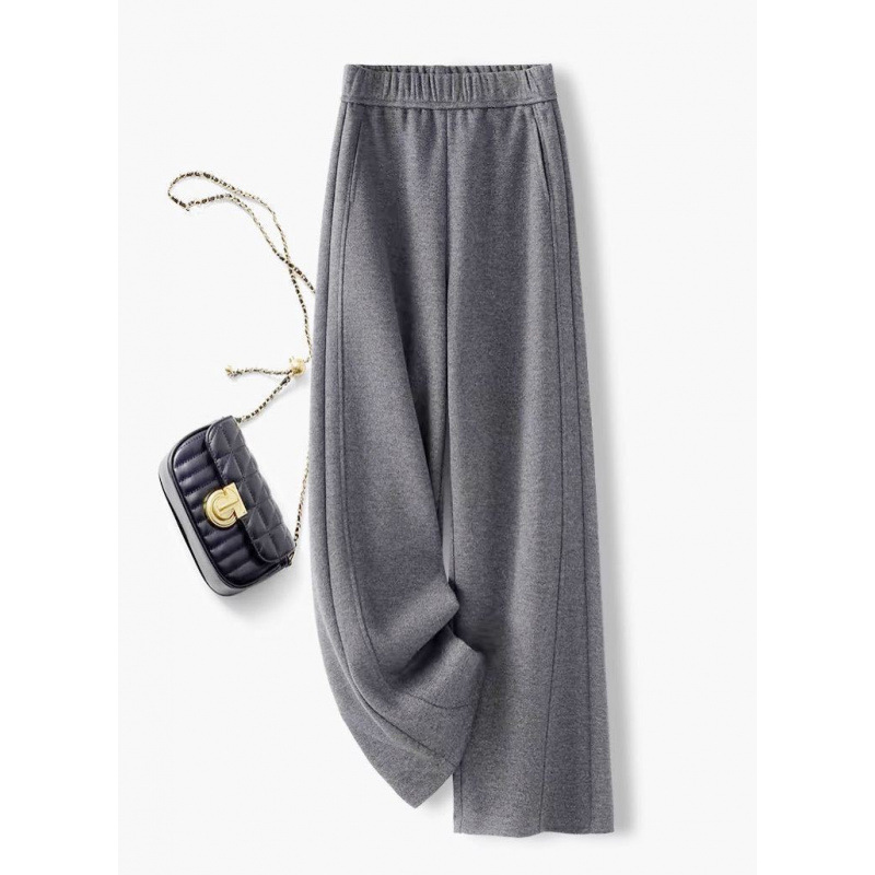 Luxuriöse Kaschmir-Palazzohose mit geschwungenem Bein