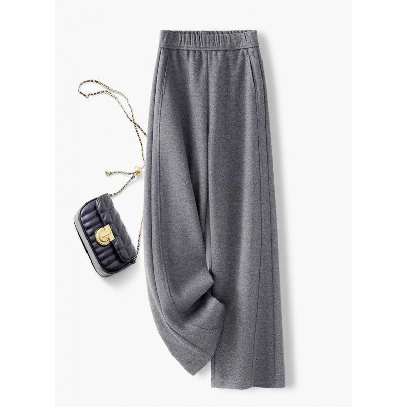Luxuriöse Kaschmir-Palazzohose mit geschwungenem Bein