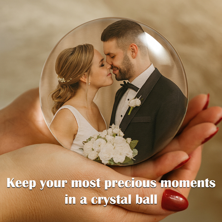 Personalized video crystal ball
