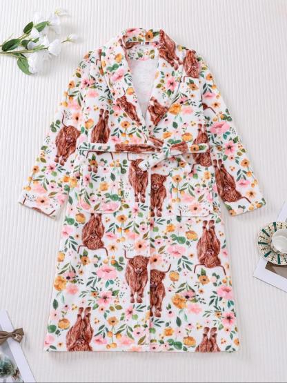 Women's Flannel Coral Fleece Robe, Highland Cow Print, Soft Comfortable Long Sleeve V Neck, Winter Home Wear, Casual Outdoor Clothing