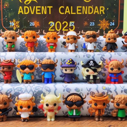 Highland Cow Advent Calendar: 24 Resin Farmhouse Christmas Figurines.