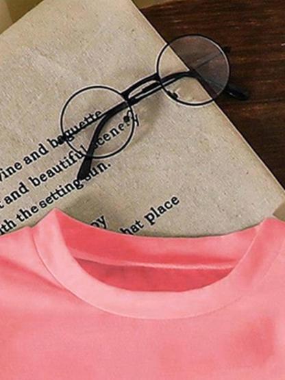 Girls Summer Fashion Creative Letter Pattern Print Short Sleeve T-Shirt, Outdoor Casual Comfortable Wear, Fitted Style, Moderate Fabric Funny Graphic Tee