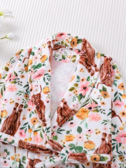 Women's Flannel Coral Fleece Robe, Highland Cow Print, Soft Comfortable Long Sleeve V Neck, Winter Home Wear, Casual Outdoor Clothing