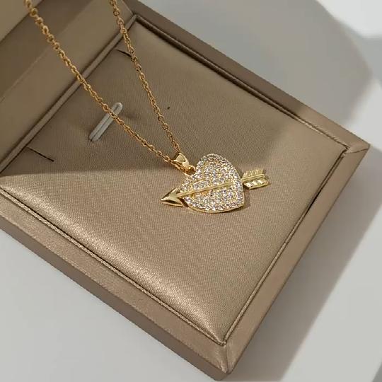 Cupid's Heart Necklace, A Pendant of Heart with One Wave, Girlfriend's Clampstone Chain, Birthday Gift, Girlfriend's Gift, Mother's Day Gift, Best Friend's Gift, Love Style