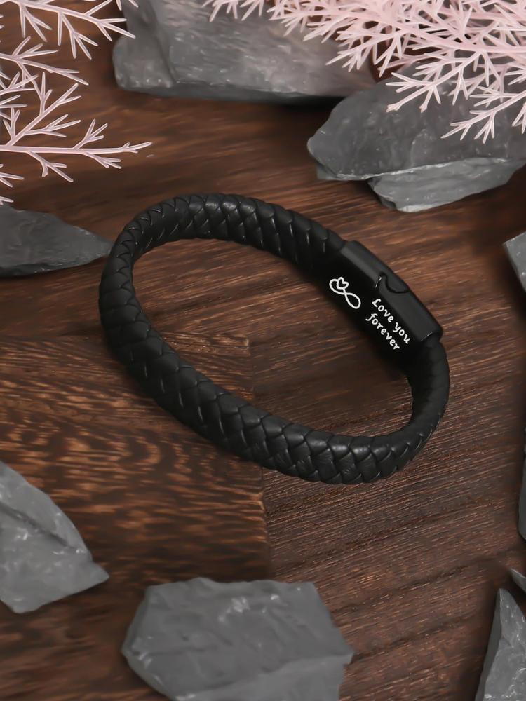 1PC Christmas Gift for Boyfriend, Gifts for Boyfriend, Birthday Gifts for Boyfriend from Girlfriend Leather Bracelets, Knotted Bracelets Jewelry for Boyfriend & Gift Card, Elegant Minimalist Bangle