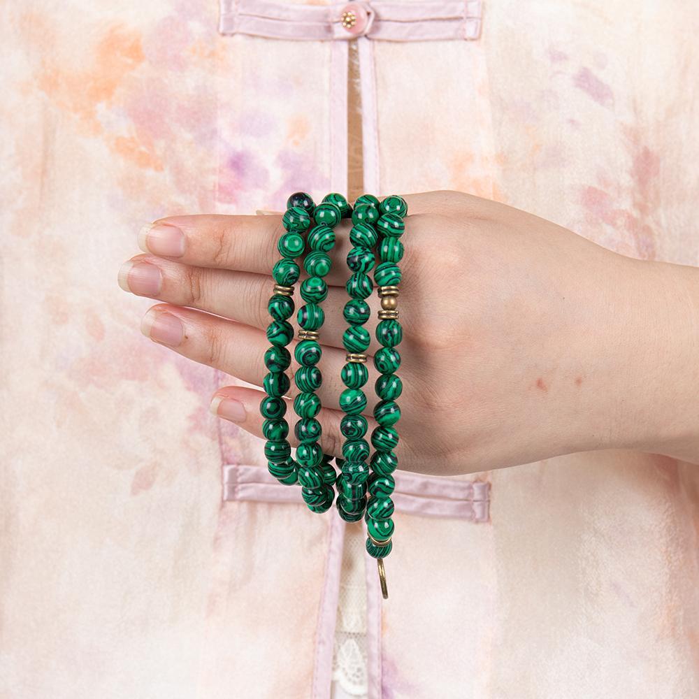 8mm Green Malachite Healing Crystal Stone 108 Mala Beads Money Attraction Bracelet Long Beaded Wrap Bracelets Genuine Gemstone Mala Prayer Beads Lotus Buddha Charm Yoga Meditation Necklace Jewelry Necklace for Ideal Gift , Elegant with Lotus Pendant