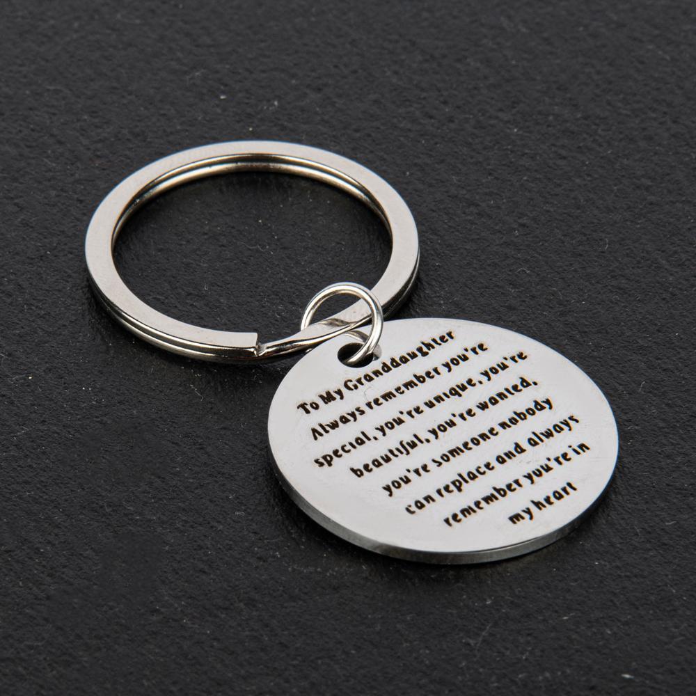 1pc Engraved Granddaughter Keychain - A Heartfelt Message From A Grandparent, An Inspiring One-of-a-kind Keepsake For Her The Perfect Gift For Loved Ones, Key Ring Remember Nobody Unique