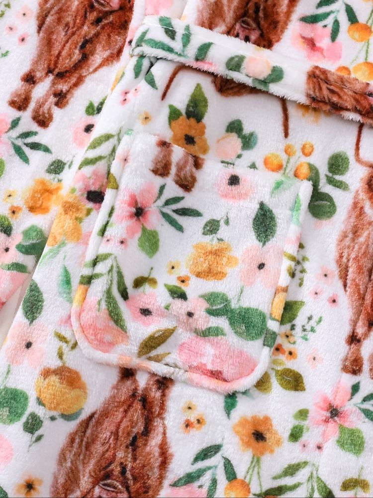 Women's Flannel Coral Fleece Robe, Highland Cow Print, Soft Comfortable Long Sleeve V Neck, Winter Home Wear, Casual Outdoor Clothing