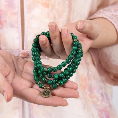 8mm Green Malachite Healing Crystal Stone 108 Mala Beads Money Attraction Bracelet Long Beaded Wrap Bracelets Genuine Gemstone Mala Prayer Beads Lotus Buddha Charm Yoga Meditation Necklace Jewelry Necklace for Ideal Gift , Elegant with Lotus Pendant