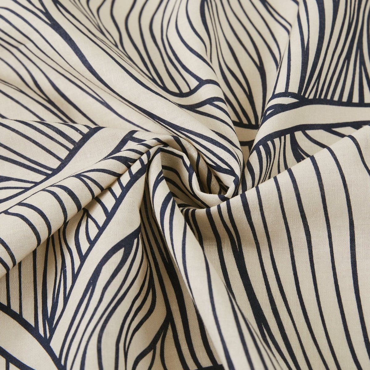 Navy/Neutral | 72" x 72"