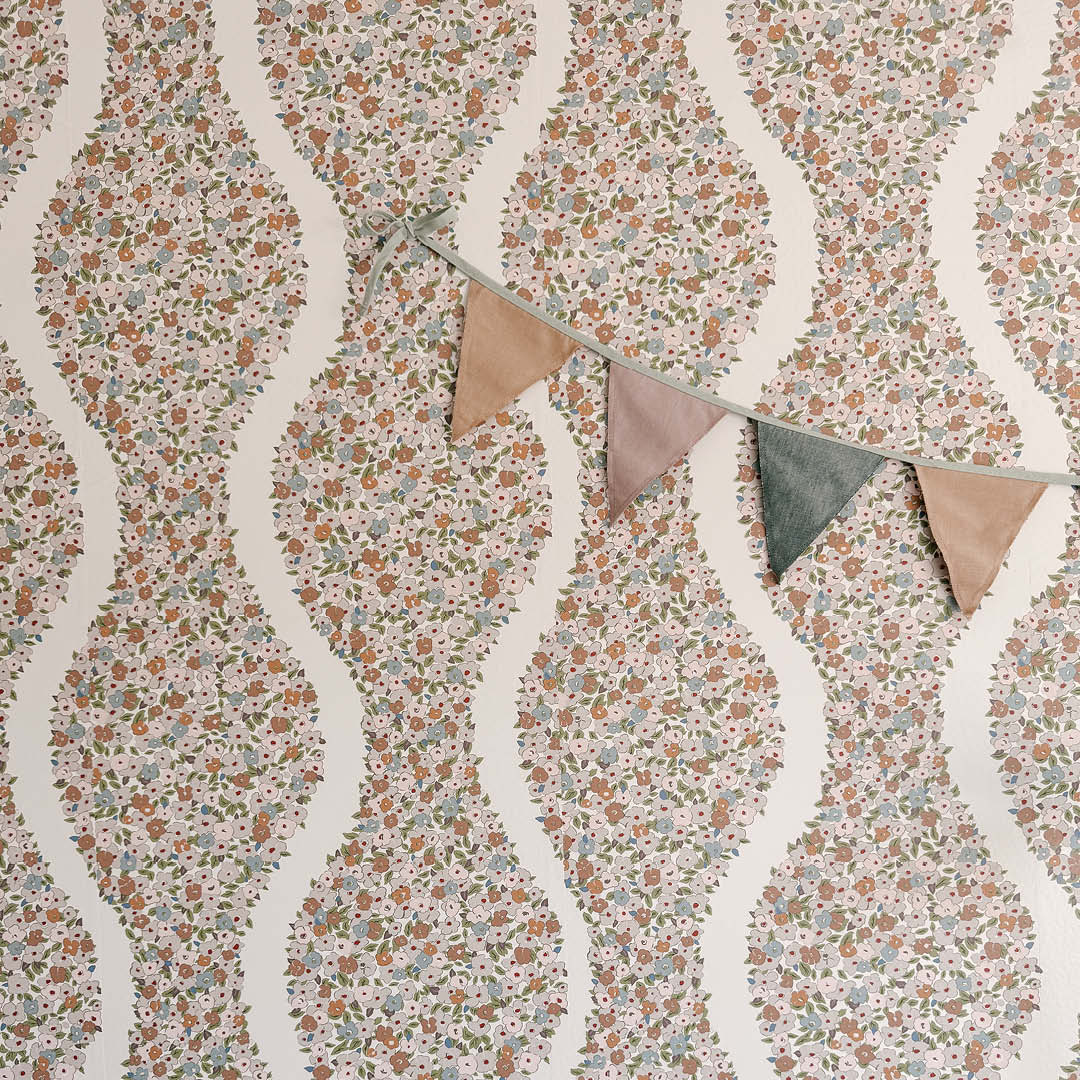 Cottagecore Floral Peel and Stick Wallpaper Delicate Wave Pattern