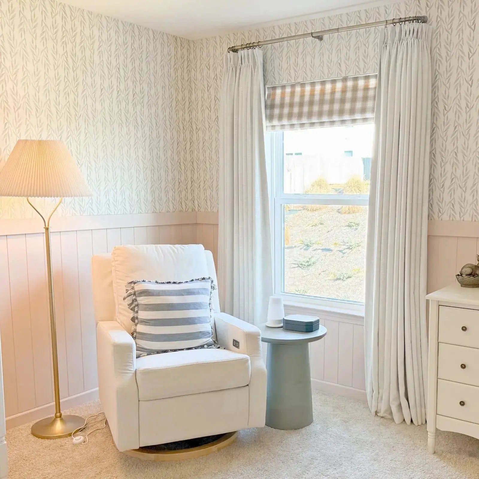 Celia Patterned Roman Shade Cordless -TWOPAGES