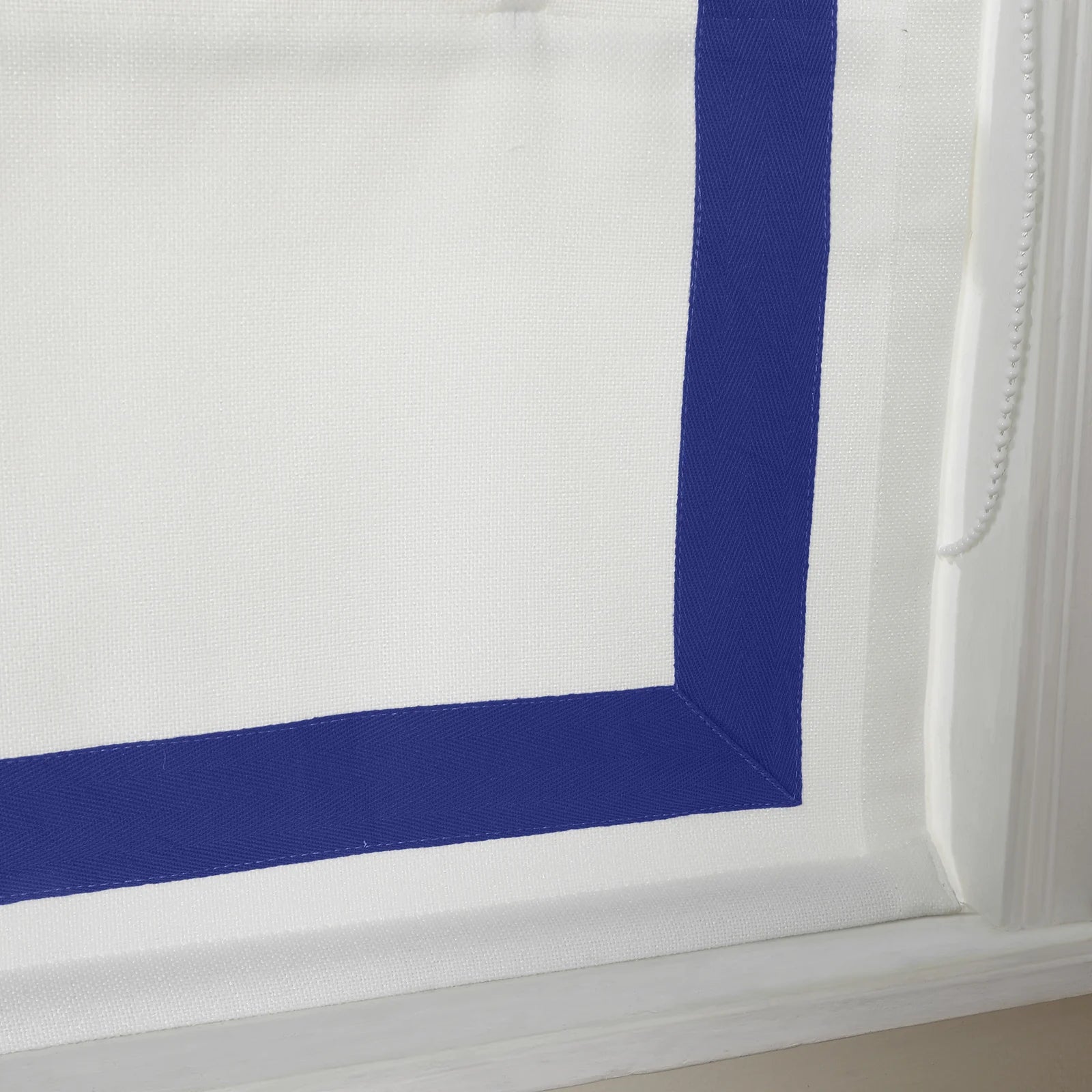 Tyrone Roman Shade with Border Cord Lift TWOPAGES