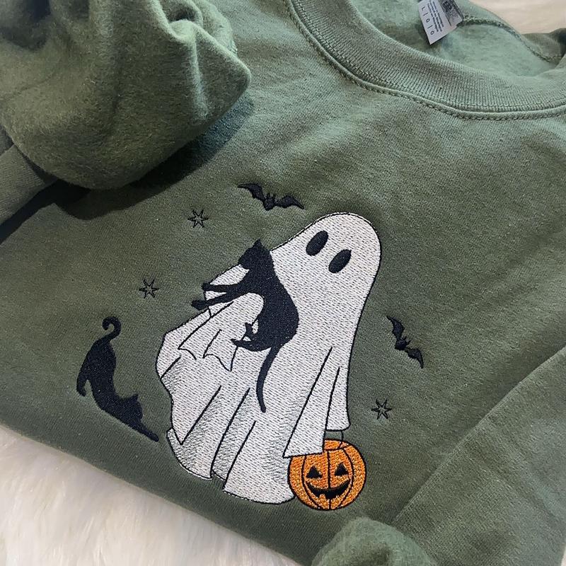 Embroidered Halloween Ghost with cats Sweatshirt