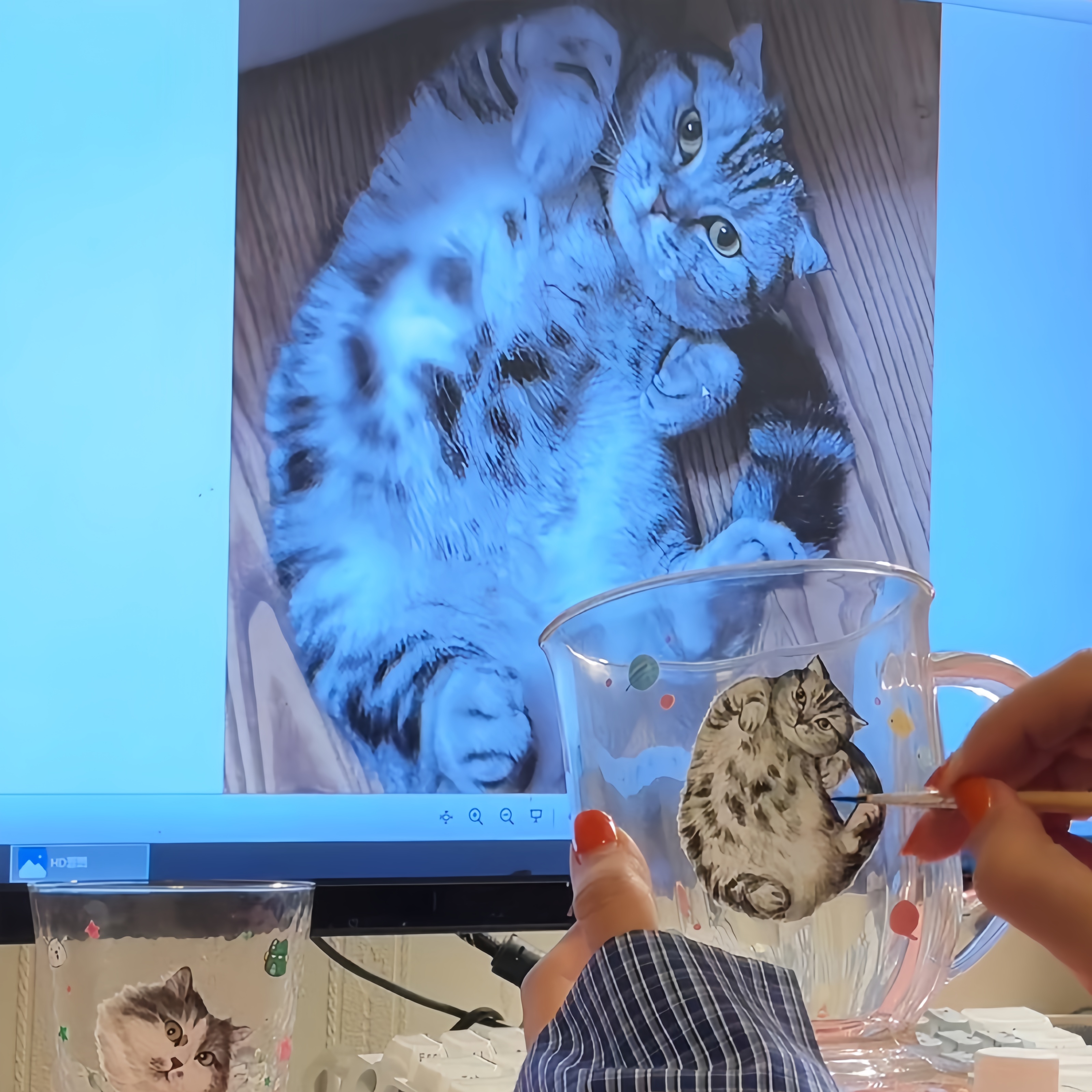 Custom Hand-Painted Pet Portrait Gold-Rimmed Hammered  - Product Description