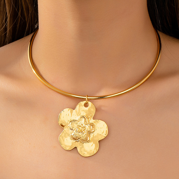 Minimalist Choker Necklace – Elegant Simple Collar Jewelry for Everyday Wear ✨