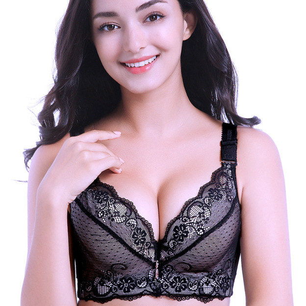 Full-coverage push-up bra that smooths side breast tissue and provides lift