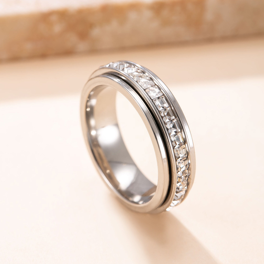 Rotating Starry Sky Ring – Sparkling Spinner Statement Ring ✨