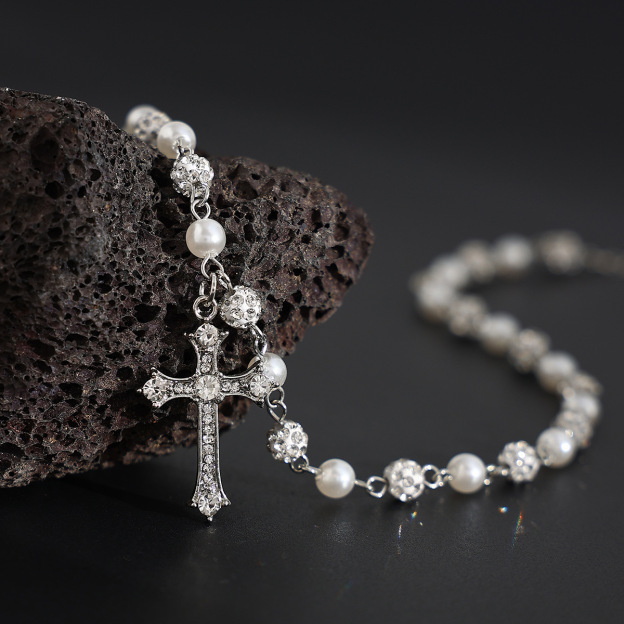 Elegant Pearl Cross Pendant Necklace