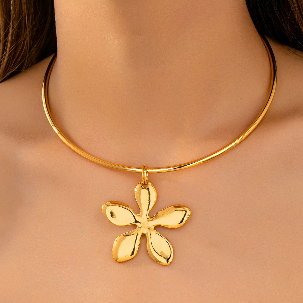 Minimalist Choker Necklace – Elegant Simple Collar Jewelry for Everyday Wear ✨